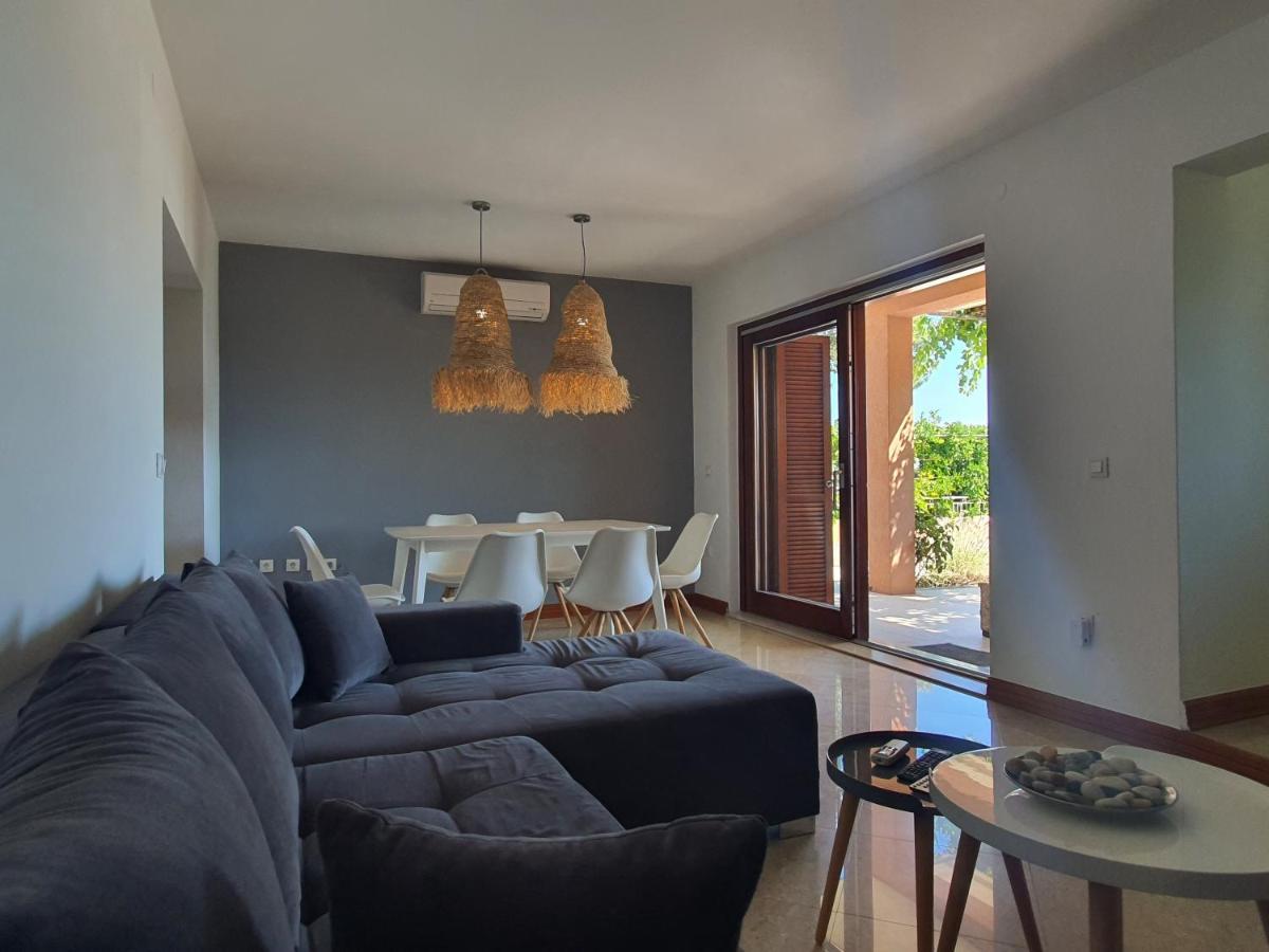 Apartments Villa Oliva Turanj Zewnętrze zdjęcie
